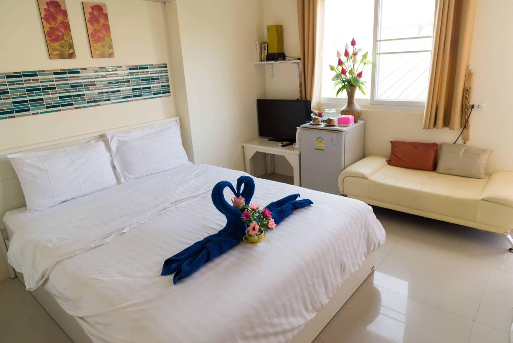 Lotus Suite Hua Hin Exterior photo