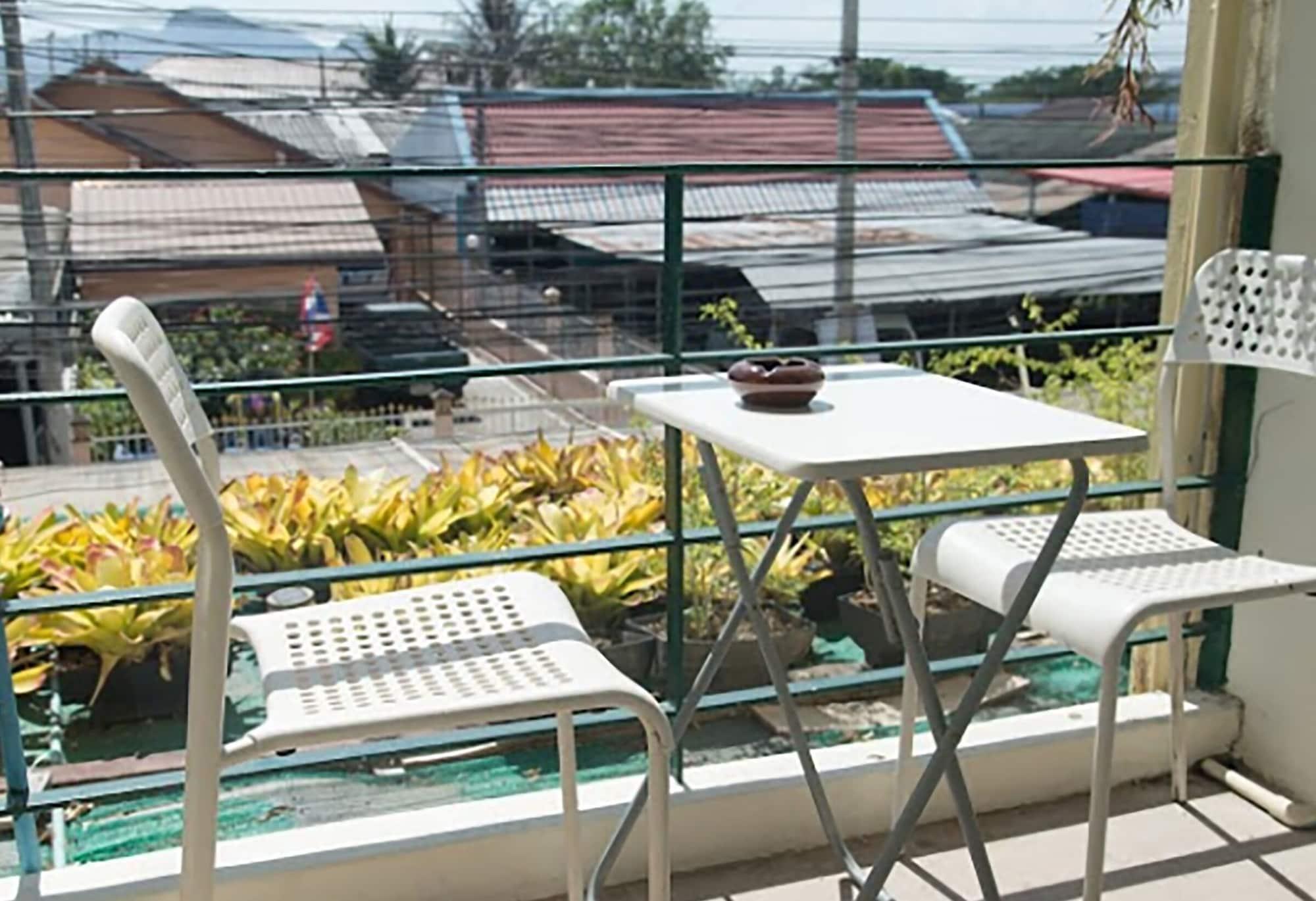 Lotus Suite Hua Hin Exterior photo
