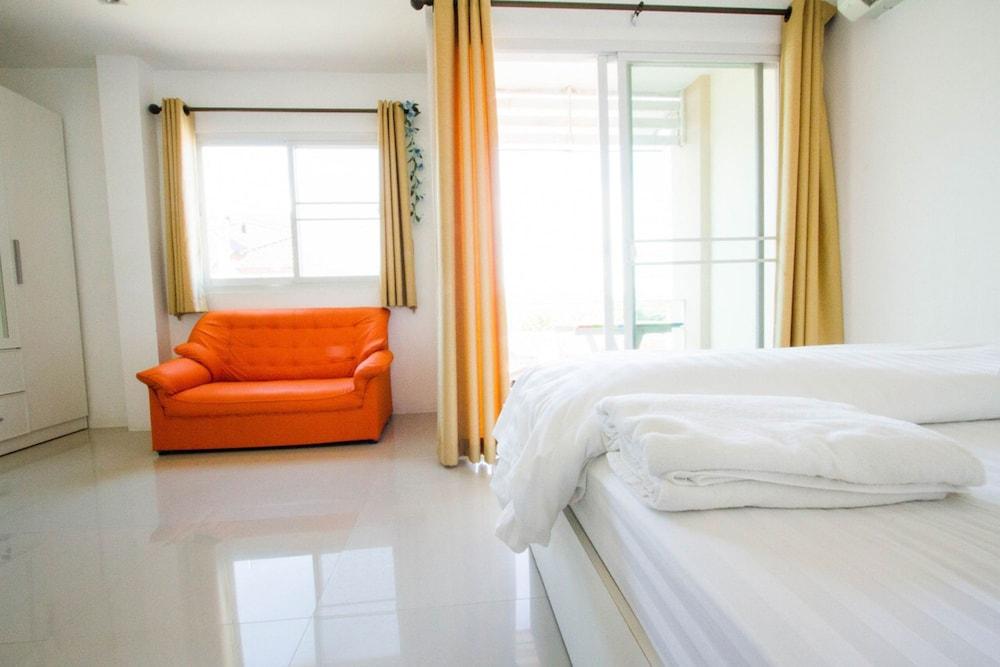 Lotus Suite Hua Hin Exterior photo