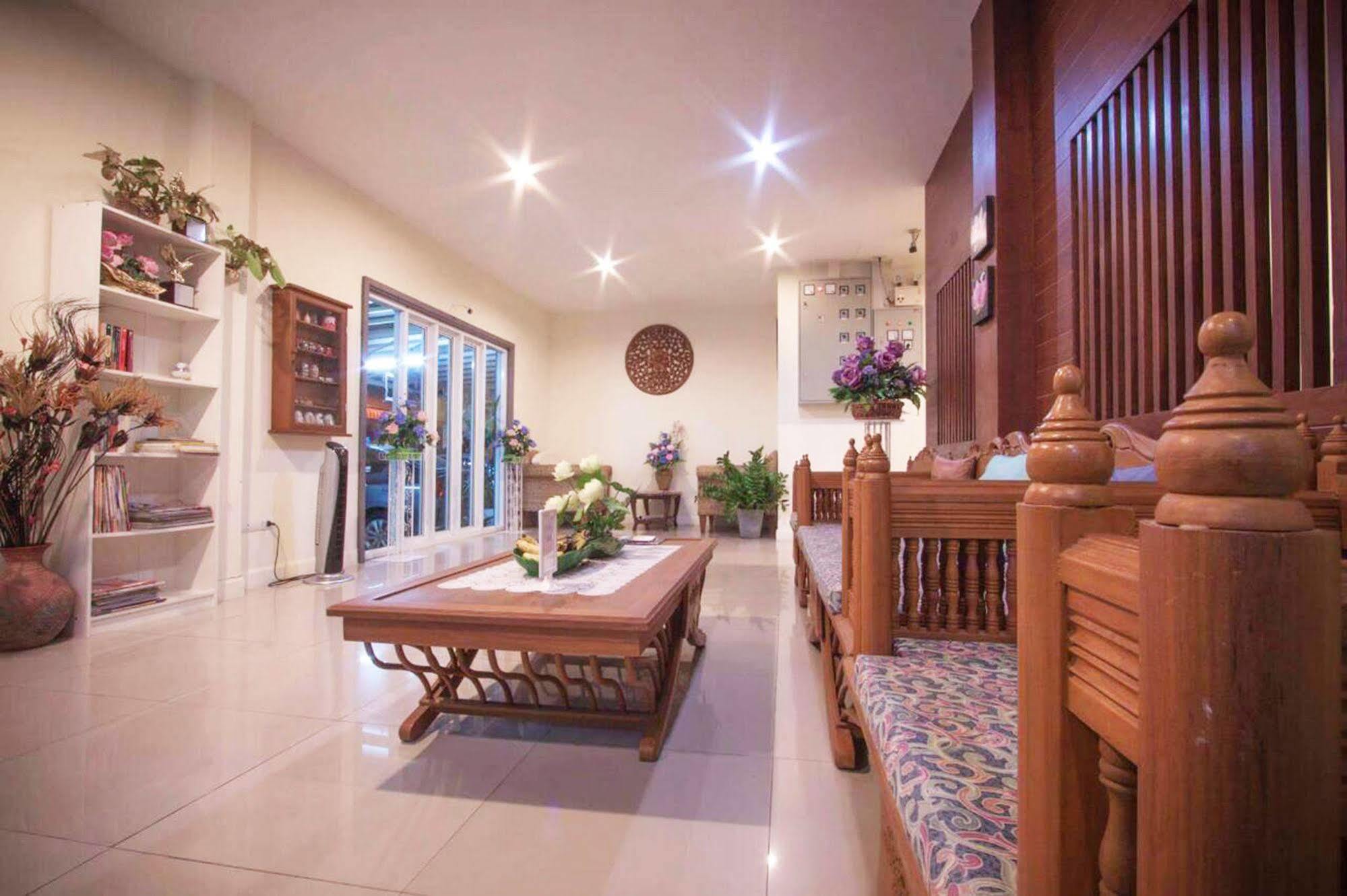 Lotus Suite Hua Hin Exterior photo